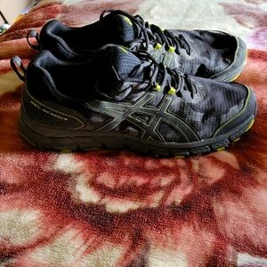 ASICS Scram 4 running shoes